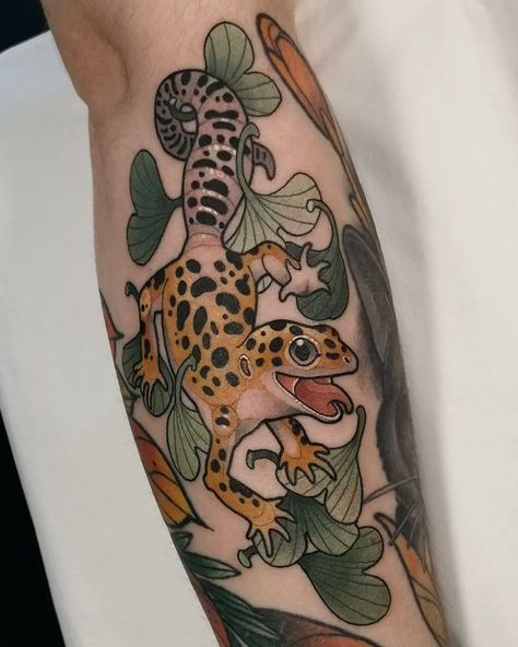 Traditional Tattoo Animals, C Tattoo, Tattoo Apprentice, Dream Tattoos, Neo Traditional, S Tattoo, Animal Tattoos, A Tattoo, Color Tattoo