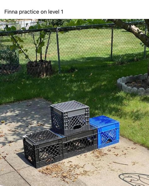 Justin Laboy on Instagram: “YOOOOOOOOOO 😭😭😭😭😭😭😭😭😭😭😭😭😭😭 @respectfullyjustin #Respectfully” Crate Challenge, Justin Laboy, Pregnant Man, Milk Crate, Macklemore, Milk Crates, Getting Out Of Bed, Fall Out Boy, Outdoor Ottoman