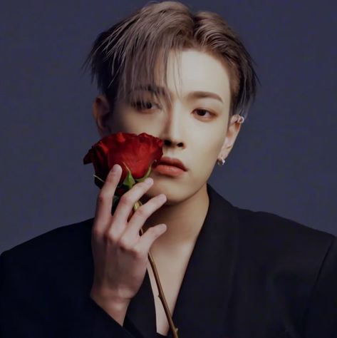 Ateez Cosmopolitan, Hot Ateez, Oh Captain My Captain, Captain My Captain, Ateez Hongjoong, Hongjoong Ateez, Kim Joon, Royal Aesthetic, Icons Pfp