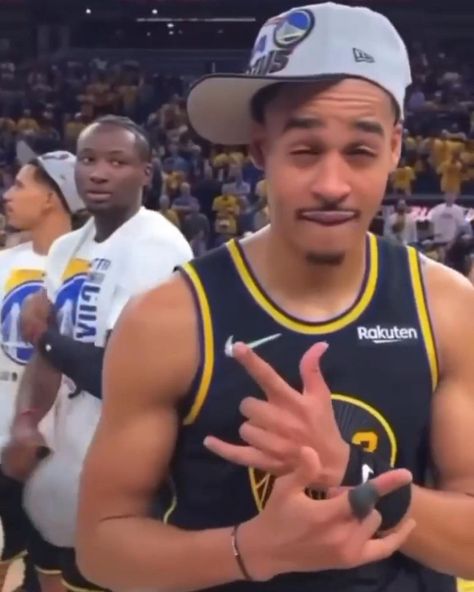 Nba Reaction Pics, Jordan Poole Pfp, Jordan Poole Funny, Funny Nba, Nba Funny, Cowboy Images, Jordan Poole, Fall Fishing, Nba Pictures