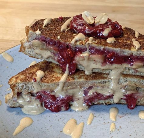 Pbj Sandwich, Breakfast Cravings, French Toast Sandwich, Toast Sandwich, Culinary School, Food Is Fuel, Food Videos Desserts, Pumpkin Bread, Sweet Breakfast