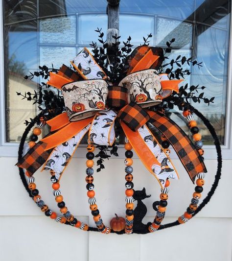 Wreaths & Bows : Inspiration and Ideas by Wreath & Bow Co | Halloween 🎃 | Facebook Dollar Tree Crafts Diy, Halloween Outside, Fall Halloween Crafts, Halloween Deco, Wreath Bow, Tree Crafts, Dollar Tree Crafts, Holiday Projects, Diy Halloween Decorations