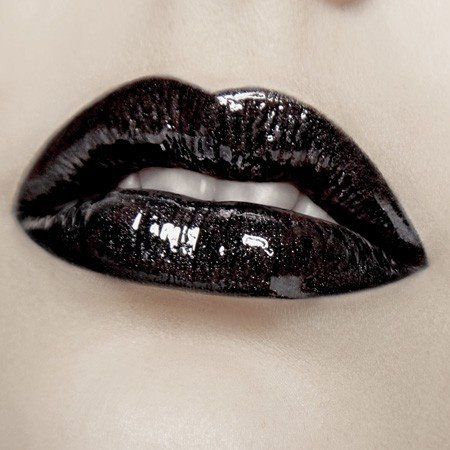 Rimmel London Stay Glossy Black Lip Gloss - http://tmblr.co/ZPNP8u1MUKB5G  http://www.facebook.com/goreydetails http://twitter.com/GoreyDetails Felix Ferne, Lip Photography, Lip Goals, Lip Aesthetic, Goth Queen, Lips Art, Orange Lips, Dark Lipstick, Lipstick Art