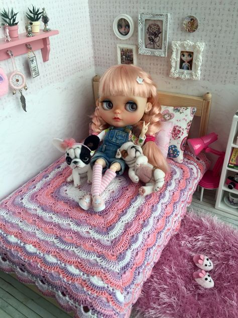 Blythe Doll Furniture, Blythe Doll House, Blythe Diorama, Blythe House, Cozy Office, Doll Furniture Diy, Dolls House Interiors, Doll Home, Miniature Rooms