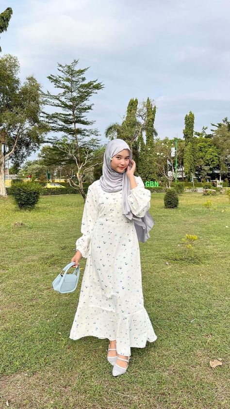 Eid Fitri Outfit, Ootd Aesthetic, Eid Outfit, Hijab Aesthetic, Casual Hijab, Casual Hijab Outfit, Idul Fitri, Korean Dress, Ootd Hijab