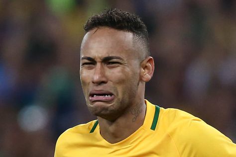 Brazil Finally Wins Olympic Soccer Gold And Everybody Is In Tears Neymar Wallpaper, Mexican Wave, Madrid Psg, Men Cry, Neymar Vs, Brazil Football Team, Penalty Kick, Messi Photos, Sports Movies