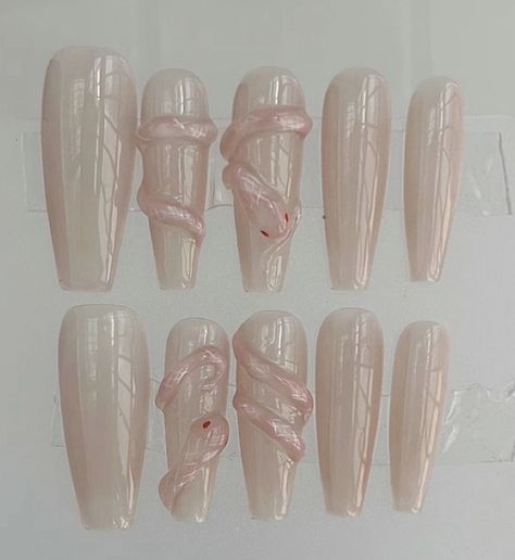 Pink Snake Nails, 3d Snake Nails, Snake Nails, Dragon Nails, Makeup Nails Designs, Asian Nails, Square Nail Designs, Vintage Nails, Gothic Nails