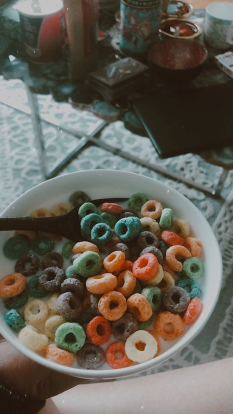 Froot Loops Cereal, Fruit Loops Cereal, Fruit Loops, Cereal Bowls, Pretty Food, Best Recipes, Pick One, Street Food, Nom Nom