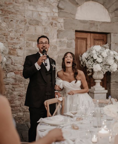 Tuscany wedding vibes 🤍 Wedding Vibes, Tuscany Wedding, Fashion Wedding, White Fashion, Wedding Pictures, Tuscany, Wedding Styles, Weddings, Photography