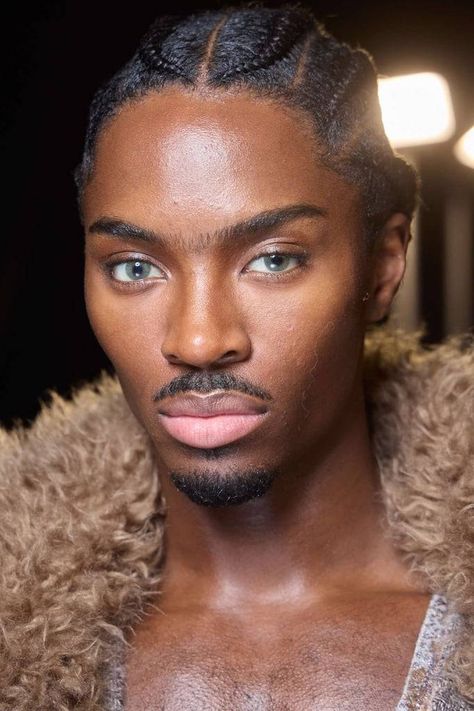 Alton Mason Runway, Alton Mason, Arte Bob Marley, Fw 2024, Virtual Hairstyles, Black Male Models, Human Sculpture, Basketball Pictures, Men Model