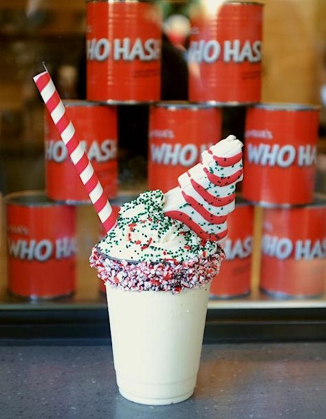 A Very Merry Milkshake and Who Hash Grinch Milkshake, Holiday Milkshakes, Christmas Milkshakes, Christmas Shakes, Fancy Milkshakes, Sundae Ideas, Who Hash, Holiday Dessert Drinks, Smoothies Ideas