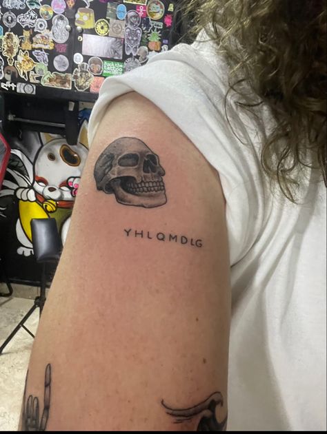 Bad Bunny saying tattoo YHLQMDLG. Yo Hago Lo Que 
Me Da La Gana Bad Bunny Tattoo Ideas, Bad Bunny Tattoo, Bunny Tattoo, Small Tats, Bunny Tattoos, Bad Bunny, Piercing Tattoo, Small Tattoos, Tatting