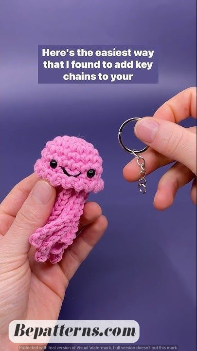 DIY Keychain Tassels | Fun Keychain Projects | Keychain Craft Ideas Keychain Craft Ideas, Diy Keychains To Sell, Cute Keychain Ideas, How To Make Keychains, Jellyfish Pattern, Keychain Patterns, Amigurumi Keychain, Keychain Pattern, Keychain Ideas