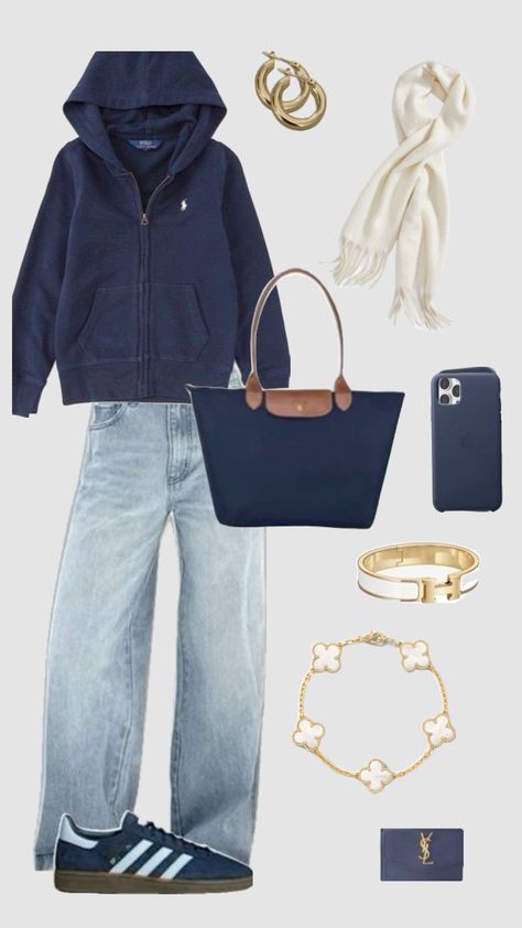 #stockholmstyle #longchamp #ralphlaurenoutfit Navy Bag, Stockholm Fashion, Ralph Lauren Outfits, Vs Pink, Navy