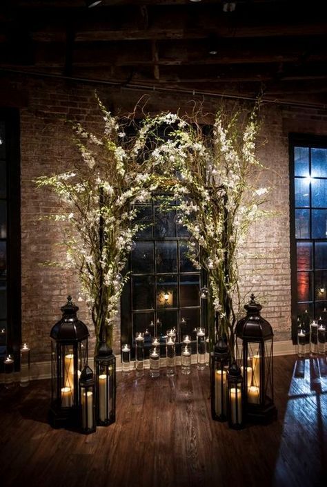 Winter Wedding Arch, Branch Arch Wedding, Wedding Aisles, Winter Wedding Table, Fun Wedding Decor, Wedding Reception Backdrop, Wedding Ceremony Ideas, Wedding Ceremony Arch, Wedding Arch Flowers