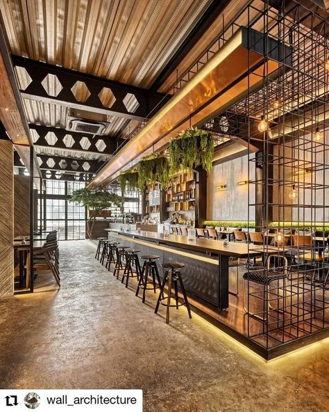 Cool Restaurant Design, Industrial Restaurant Design, Sport Bar Design, Cafe Bar Interior, Modern Restaurant Design, Industrial Cafe, Detail Arsitektur, Bakery Design Interior, Outdoor Restaurant Design