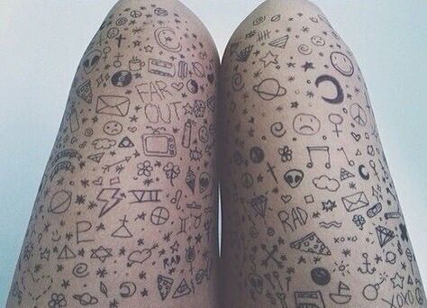 grunge, legs, and drawing image Gogo Tomago, Skin Drawing, Pen Tattoo, Hand Doodles, Sharpie Tattoos, Doodle Tattoo, Poke Tattoo, Stick And Poke, Skin Art