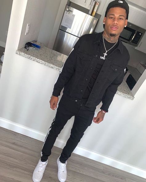 @HoIIows Black Men Fashion Urban, Black Outfit Men, Black Men Fashion Casual, Black Men Fashion Swag, Teen Boy Outfits, Black Men Street Fashion, Swag Outfits Men, Dope Outfits For Guys, Cute Black Guys