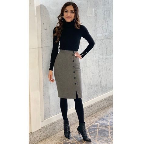 Linking up the current version of my skirt and I found my favorite booties almost 40% off! Link to shop in bio. Pencil Skirt Boots, Black Pencil Skirt Outfit Work, Black Pencil Skirt Outfit, High Waisted Black Skirt, Booties Outfit, Pencil Skirt Outfits, Skirts With Boots, Black Pencil Skirt, Mid Length Skirts