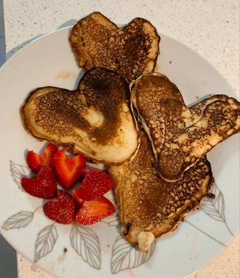 #: valentines day love couple goals cute date ideas inspo food strawberrys pancakes breakfast Pancakes And Strawberries, Couple Breakfast, Breakfast Date, Pretty Desserts, Pancakes Breakfast, Cute Date, Cute Date Ideas, Valentines Day Love, Pretty Dessert