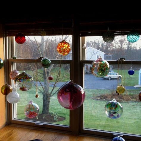 Witch Balls,Friendship Balls Glass Balls Display, Wall Hanging Arrangements, Glass Windchimes, Flower Fairy Lights, Witch Balls, Apothecary Decor, Witch Ball, Ball Display, Witch Cottage