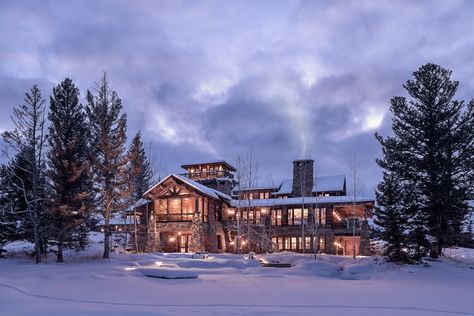 Luxury Chalet Interior, Montana Winter, Cozy Houses, Sky Home, Big Sky Montana, Vacation Cabin, Adventure Hiking, Winter Cabin, Expensive Houses