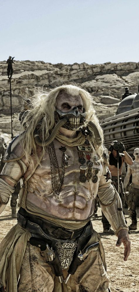 Mad Max Film, Immortan Joe, Mad Max Fury Road, Fury Road, Sketches Simple, Suit Of Armor, Mad Max, Art Drawings Sketches Simple, Art Drawings Sketches