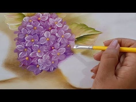 Abstract Watercolor Flower, Encaustic Wax Art, Hydrangeas Art, Hydrangea Painting, Painting Flowers Tutorial, Wax Art, Acrylic Painting Flowers, Pichwai Paintings, Rock Painting Ideas Easy