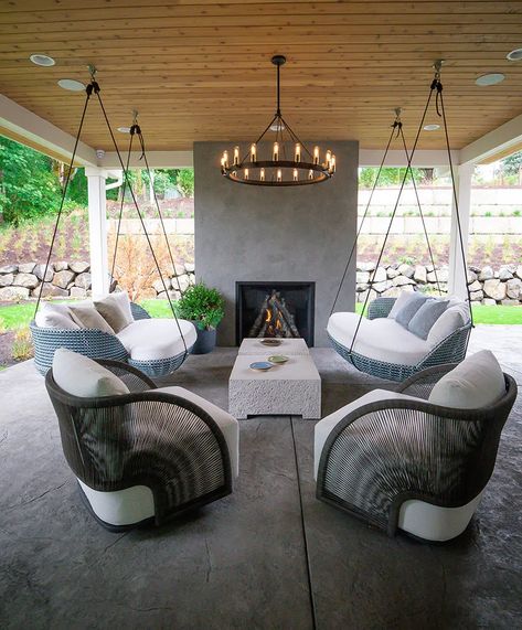 Inspiration - Designer Spotlight: Tiffany Thompson Hygge House, Hygge Home, Backyard Inspo, Porch Design, Dream Backyard, Patio Seating, Garden Cottage, Back Patio, Porch Patio