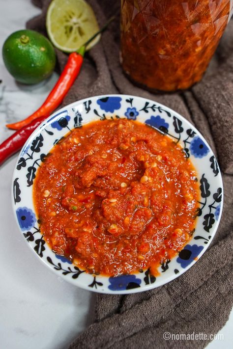 Sambal Belacan Recipe, Indonesian Sambal Recipe, Chilli Shrimp, Malay Dishes, Tom Yum Paste, Sambal Belacan, Sambal Recipe, Sambal Sauce, Geek Food