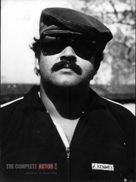 Lalettan Vintage Photos, Vintage Mohanlal Hd Wallpaper, Mohanlal Vintage Photos, Mohanlal Hd Images, Vintage Mohanlal, Vintage Lalettan, Bff Backgrounds For 2 Aesthetic, Hitman Agent 47, Movie Poster Room