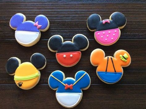 Mickey Mouse Clubhouse cookie ideas - love these simple but beautiful designs Mickey Mouse Clubhouse Cookies, Easy Manicotti Recipe, Mickey Cookies, Γενέθλια Mickey Mouse, Mouse Cookies, Mickey Cake, Manicotti Recipe, Mickey Mouse Cookies, Mickey Mouse Themed Birthday Party