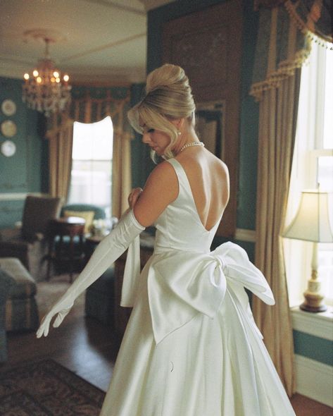 A moment for the gorgeous bride 🤍 Dress: @pninatornai Planner: @mostvaluablebridesmaid Photographer: @_anastasiaphotography.org_ Second… | Instagram Bride Gloves, Wedding Dresses Cinderella, Stylish Wedding Dresses, Pretty Wedding Dresses, Cute Wedding Dress, Dream Wedding Ideas Dresses, Classic Wedding Dress, Cute Wedding Ideas, Vintage Bride