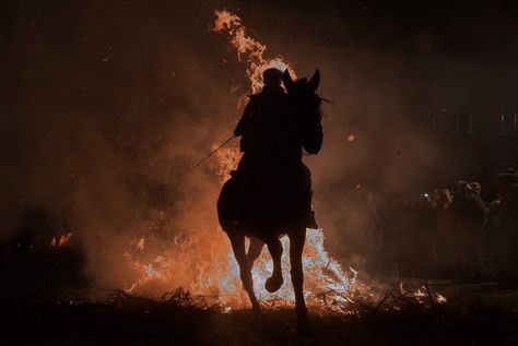 Cowboy Aesthetic, Arte Peculiar, The Dark Tower, A Court Of Wings And Ruin, Spaghetti Western, Western Aesthetic, Southern Gothic, Gothic Aesthetic, Baby Cowboy