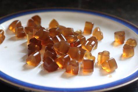 Bone Broth Gummies, Clementine Pumpkins, Beef Gelatin, Crunchy Moms, Gaps Diet, 2000 Calories, Broth Recipes, 2000 Calorie Diet, Led Weaning