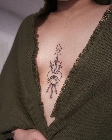 sze’s Instagram post: “for sandy, who wanted three of swords with an eye in the middle. thank you for the trust, it was really fun meeting you :-)” Three Of Swords Tattoo, 3 Of Swords, Swords Tattoo, Third Eye Tattoos, Three Of Swords, Tattoo Salon, Tarot Tattoo, New Tattoo Designs, Tattoos Gallery