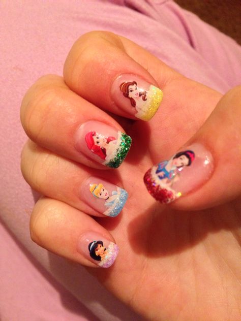 Disney Princess Nails Aurora, Princess Nail Designs, Disney Princess Nail Art, Aesthetic Nail Art, Coquette Nail, Nails Girly, Disney Princess Nails, Plaid Nail Designs, Princess Vibe