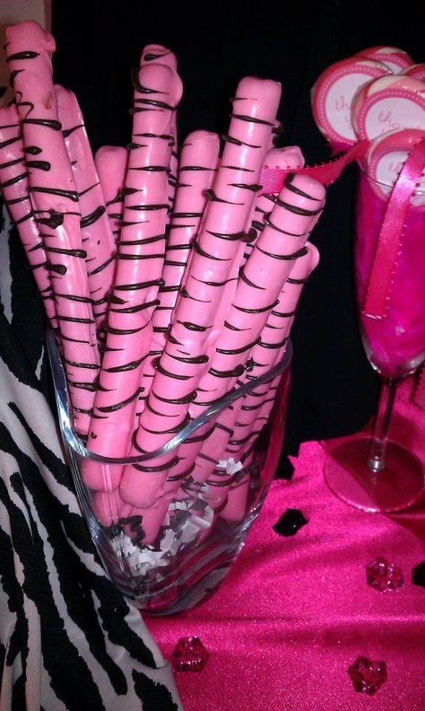 Pretzel rods zebra print 2007 Party Theme, Birthday Manifestation, Mcbling Party, 2000s Birthday Party Theme, Chocolate Business Ideas, 2000s Birthday, Zebra Birthday Party, Pink Zebra Party, Zebra Birthday