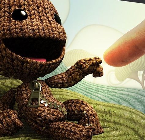 Little Big Planet, Screen