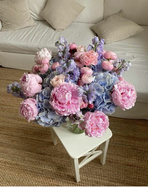 Flowers Need Time To Bloom, Peony Purple, Blooming Bouquet, Boquette Flowers, Nothing But Flowers, Bouquet Arrangements, Flower Therapy, Beautiful Bouquet Of Flowers, Pink Bouquet