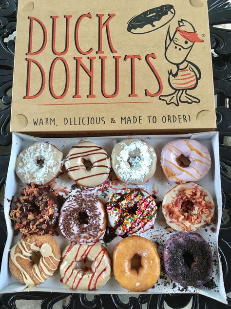 Duck Donuts in Pittsburgh, PA Duck Donuts Recipe, Sugary Food, Christmas Brunch, Japanese Dessert, Best Food Ever, Donut Shop, Food Places, Donut Recipes, Best Foods