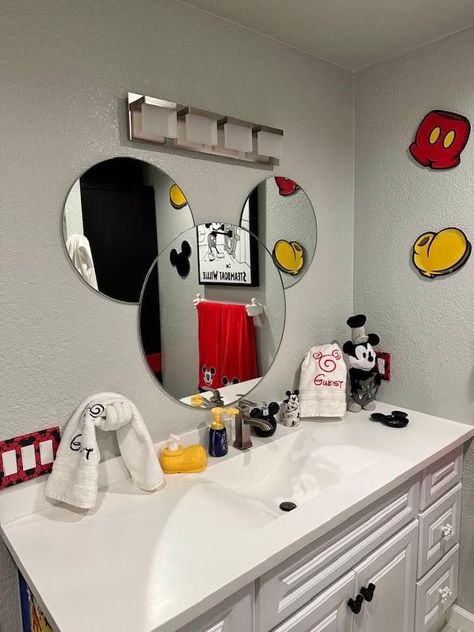 Disney Themed Bathroom Ideas, Disney Bathroom Ideas Kids, Disney Home Decor Ideas, Mickey And Minnie Bathroom, Disney Themed Bathroom, Mickey Mouse Room Ideas, Disney Bathroom Ideas, Mickey Mouse Gift Ideas, Disney Room Ideas