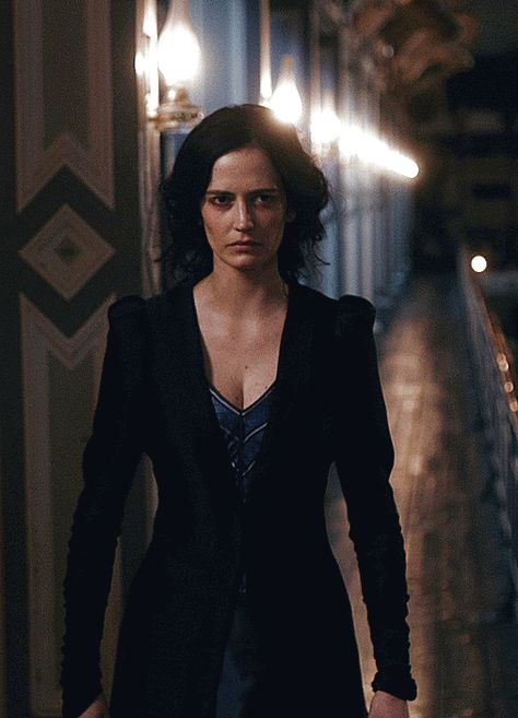 (99+) Vanessa Ives black coat and blue dress in Penny Dreadful 3x07 – @periodcostumefantasylover na Tumblrze Penny Dreadful Vanessa Ives, Penny Dreadful Vanessa Eva Green, Penny Dreadful Vanessa, Vanessa Ives, Penny Dreadful, Eva Green, Black Coat, Blue Dress, Hogwarts