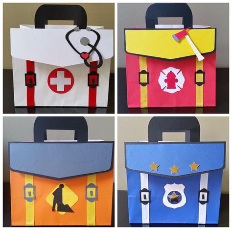 Doctors Day Decoration Ideas, Emt Bag, Doctor Craft, Diy Tas, Community Workers, Workers Day, Career Day, Emergency Bag, Nurse Bag