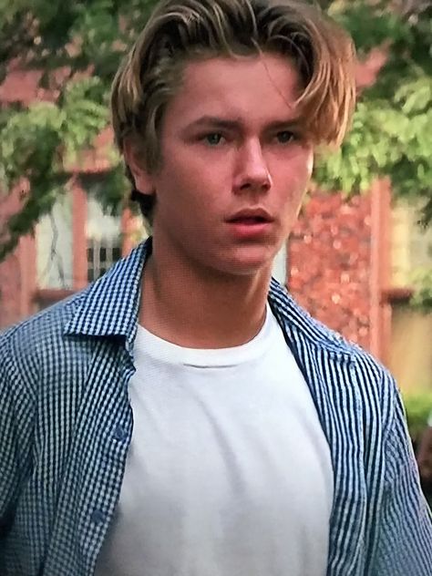 Danny Pope...what’s not to ❤️ Danny Pope, 90s Boys, Hair Stayl, Moonage Daydream, 90s Actors, Famous Pictures, River Phoenix, Hey Jude, Love U Forever