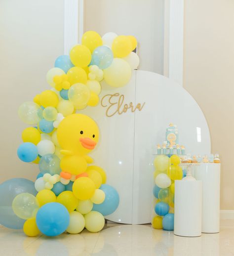 Duck Birthday Party Decorations, Rubber Ducky Balloon Arch, Rubber Ducky Party Decorations, Rubber Duck Balloon Arch, Duck Theme Birthday Party Decoration, Duck Theme Baby Shower Ideas, Duck Decorations Party, Duck Birthday Theme Decoration, Duck Balloon Arch