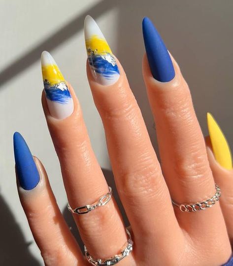 Ukrainian Nail Designs, Brazilian Nails, Coral Nails, Spring Nail Colors, Crazy Nails, Dry Nails, Spring Nail, Dipped Nails, Dream Nails