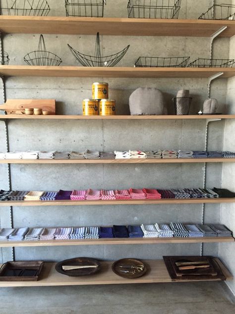 Vintage Store Ideas, Study Craft, Pottery Display, Souvenir Store, Fog Linen Work, Fog Linen, Shop Organization, Boutique Interior, Sacramento California