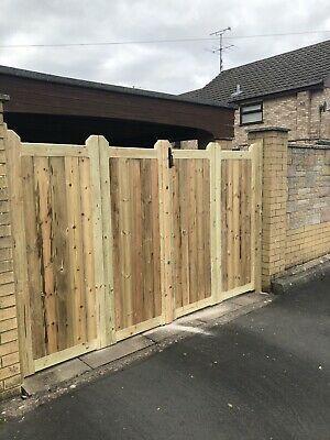 4ft Fence Ideas, Wood Fence Gates, Metal Garden Fencing, Wooden Gates Driveway, Metal Garden Gates, Wrought Iron Handrail, Steel Security Doors, Side Gates, Driveway Gates