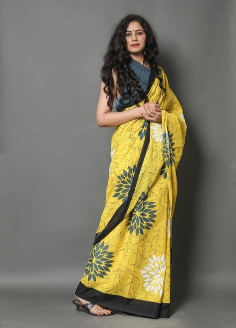 Check out this item in my Etsy shop https://www.etsy.com/in-en/listing/784585109/handmade-hand-print-discharge-cotton Jaipuri Print, Mulmul Saree, Floral Print Sarees, Block Print Saree, Yellow Saree, Latest Sarees, Saree Fabric, Blouse Material, Cotton Sarees